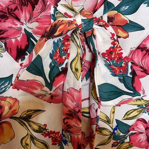 SHEIN Bow Tie Pink Multicolor Flower Blouse Size XL - Picture 7 of 12